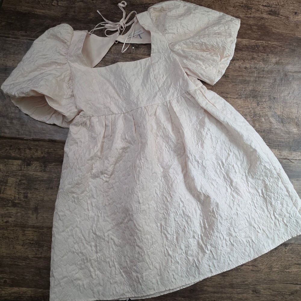 ENDLESS ROSE Dress Womens M Cream Floral Jacquard Puff Sleeve Cutout Nordstrom